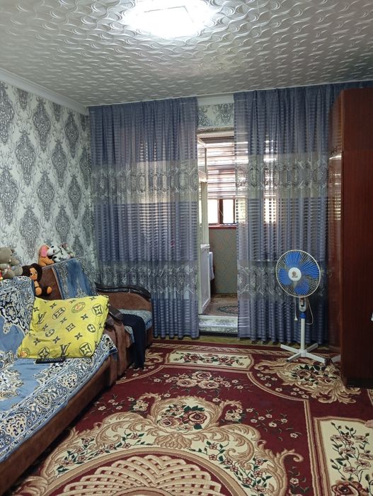 Продаётся 2-х комнатная квартира