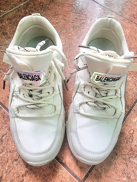 Sneakerși Balenciaga Triple S. Mărimea 39.