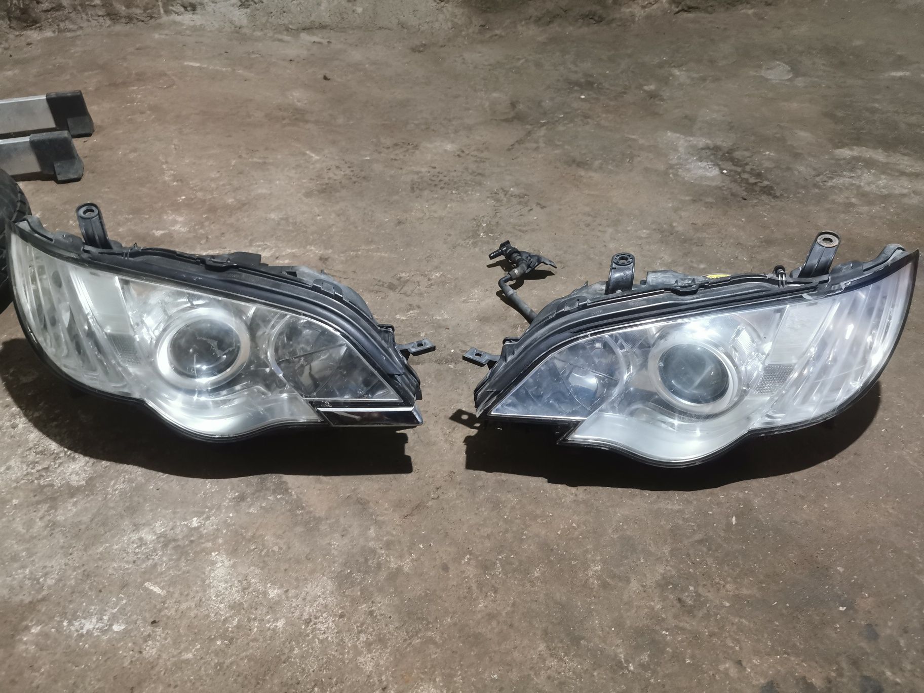 Фарове за Subaru legacy 2008/09 фейслифт