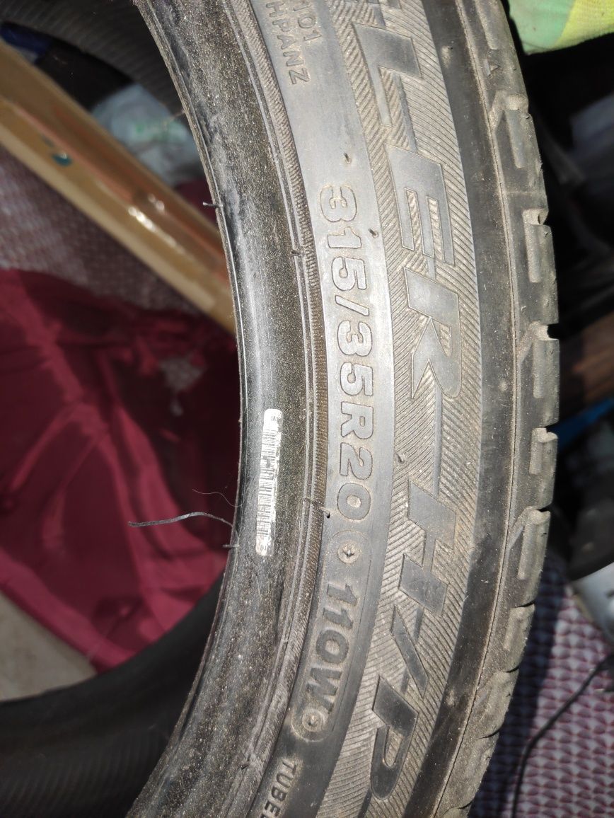 315 35 20 run flat. BRIDGESTONE