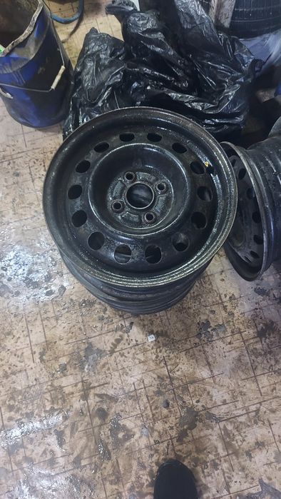 Диск 14     3 штук  На Хундай и тд