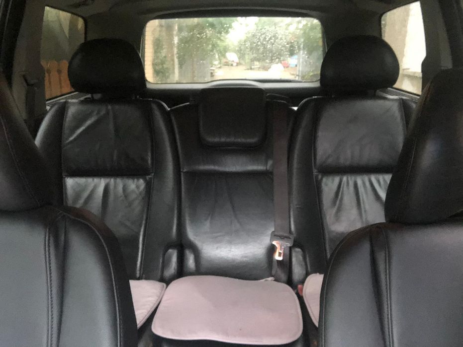 Volvo XC90 2004 .