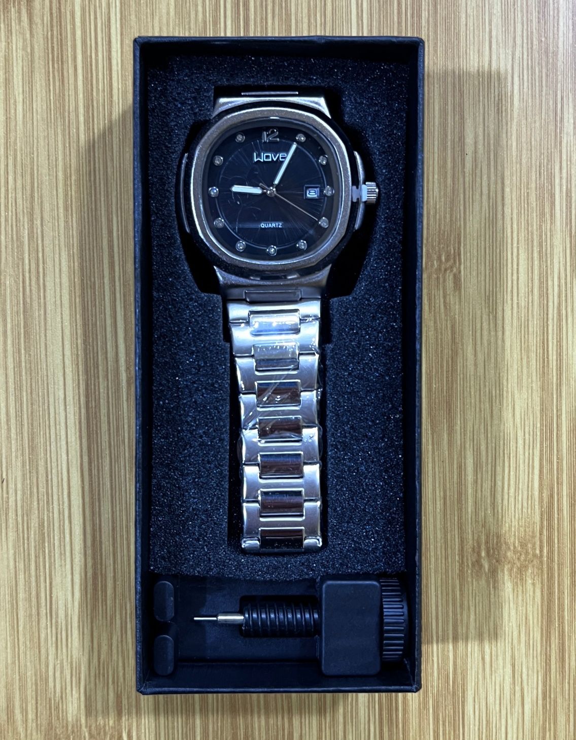 Сағат quartz  2 еу калды