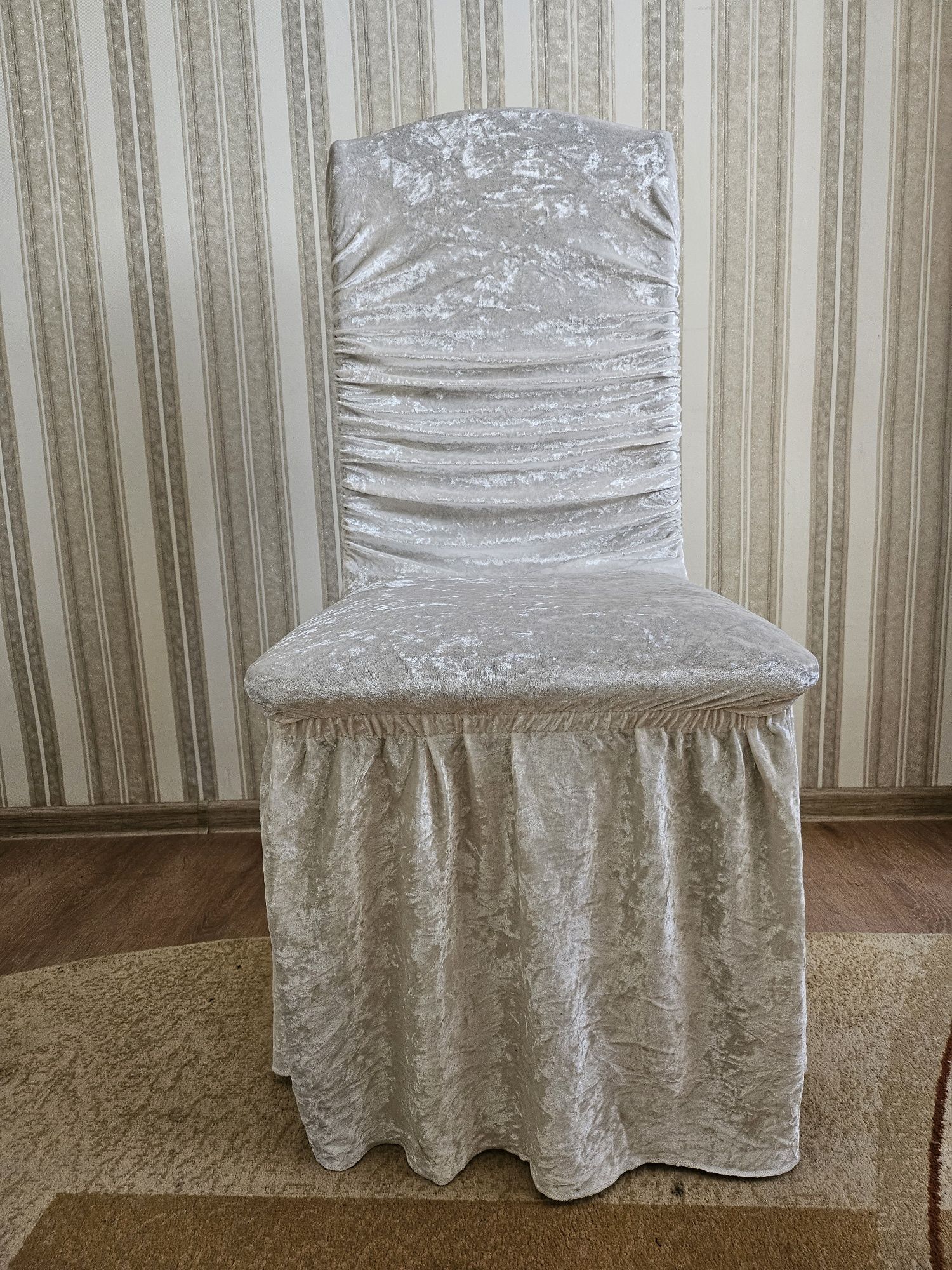 Чехол для стульев