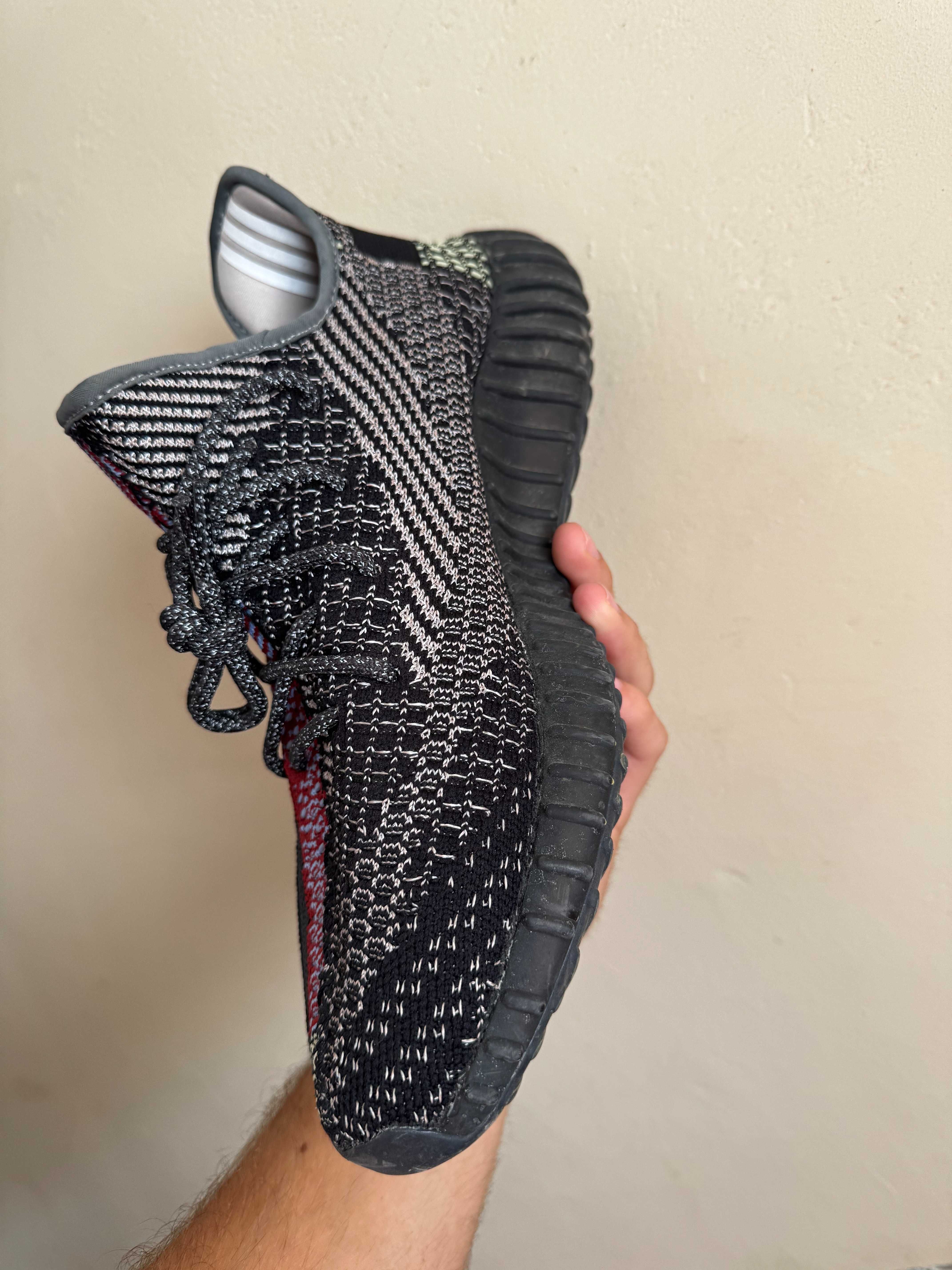 Yeezy Boost 350 v2 Yecheil (reflective)