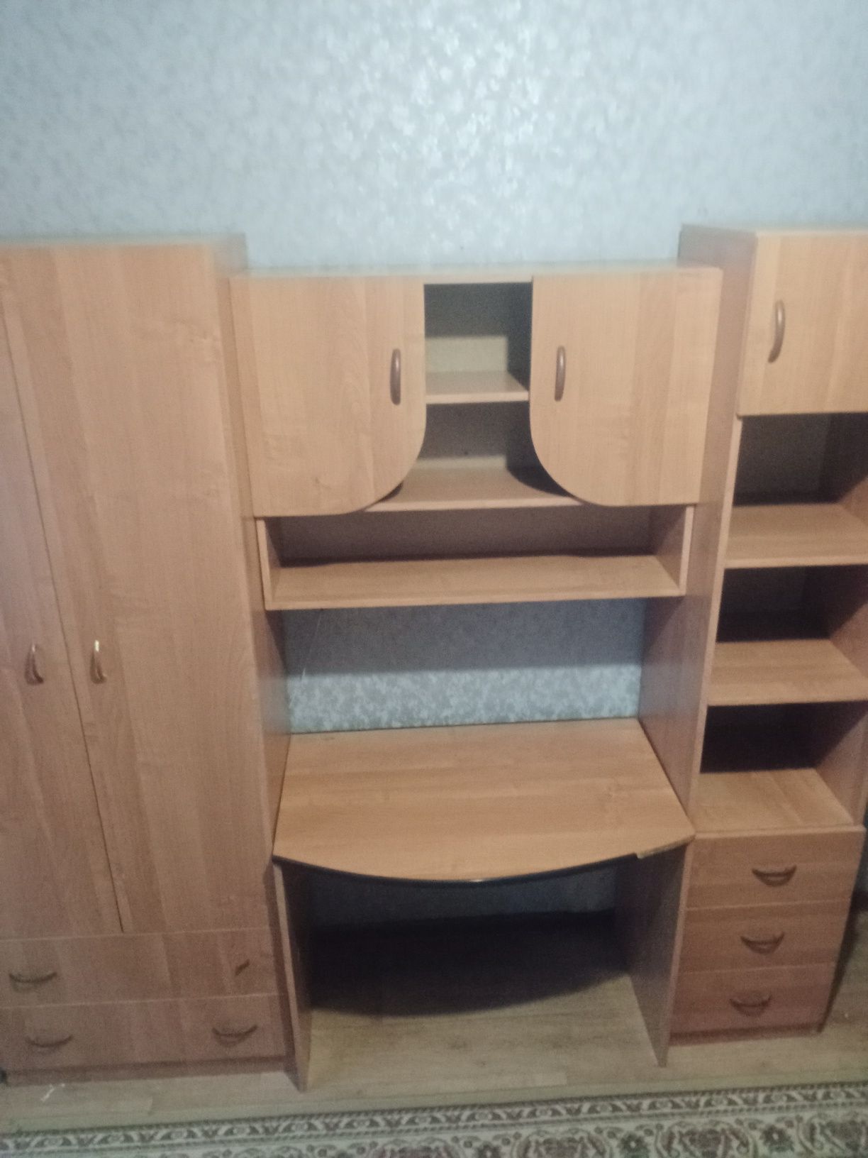 Продам стенку в детскую