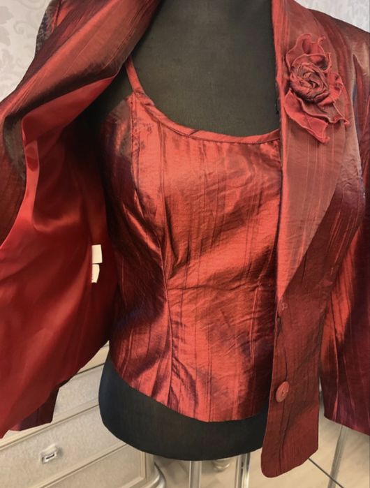 Vand costum in 3 piese