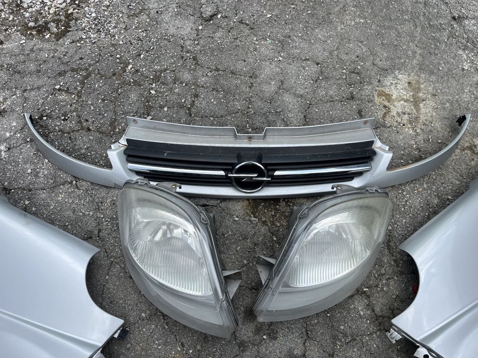 Броня Капак Очиларка Маска Фар Opel Vivaro, Опел Виваро, Тrafic