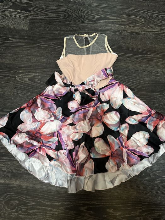 Рокли за момиче-Различни размери