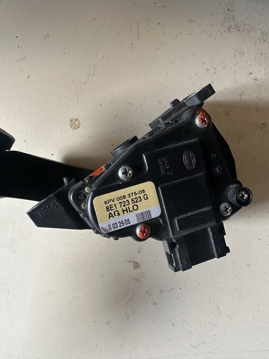 Педал от audi b7