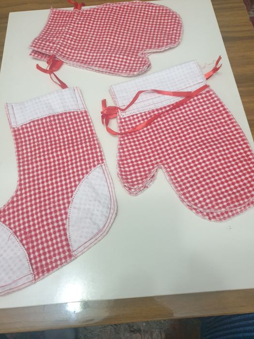 Подарочные  варежки .