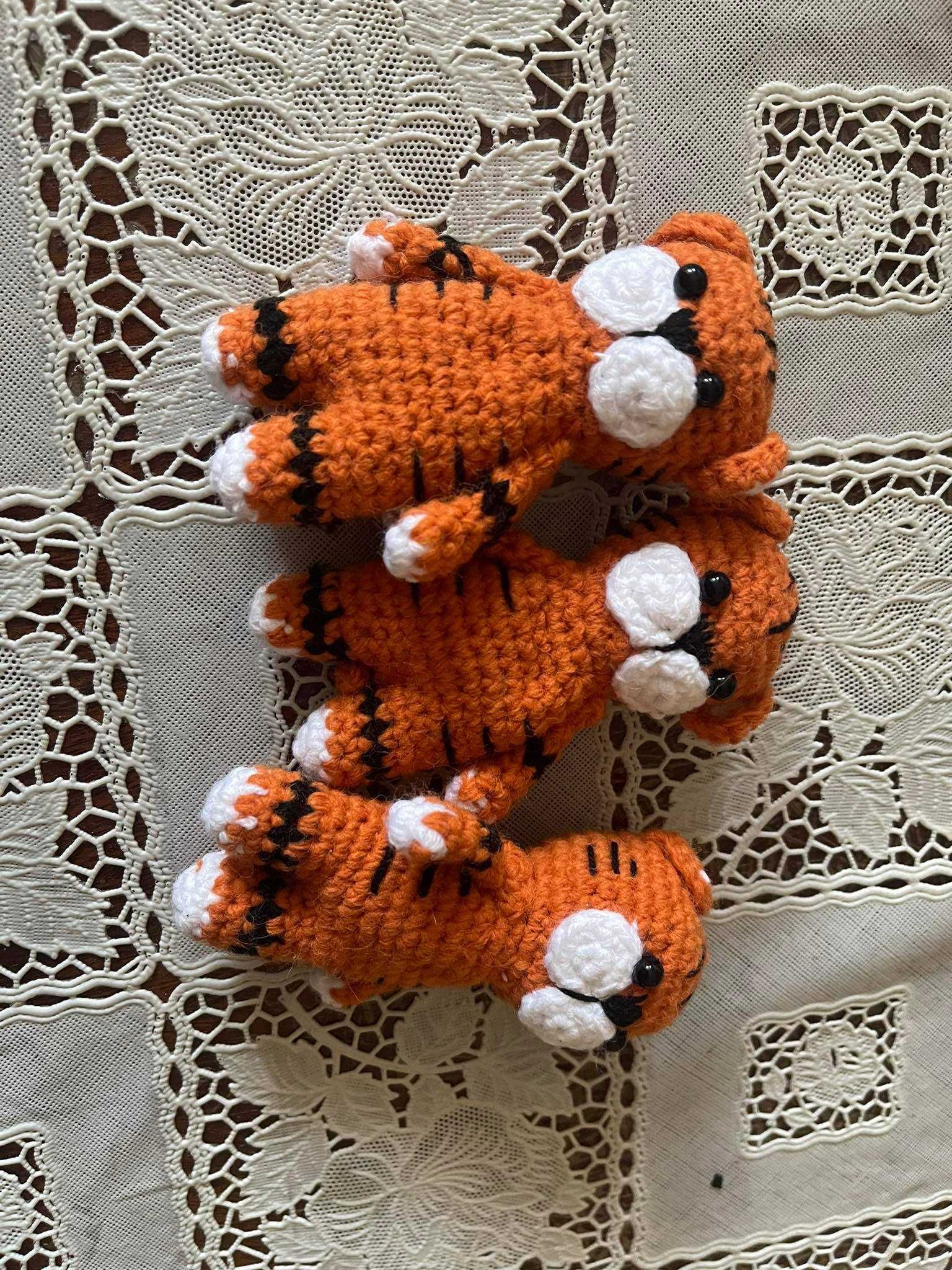 Калинки и тигърчета - плетени играчки