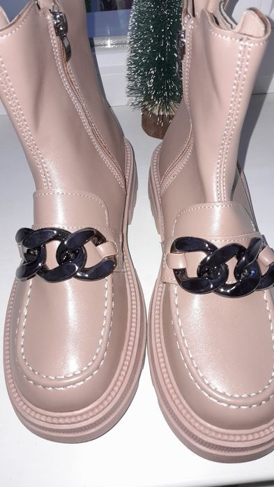 Сапожки осенние-весенние