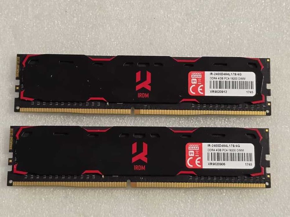 Kit memorie RAM desktop GOODRAM IRDM 8GB (2 x 4GB) 2400MHz