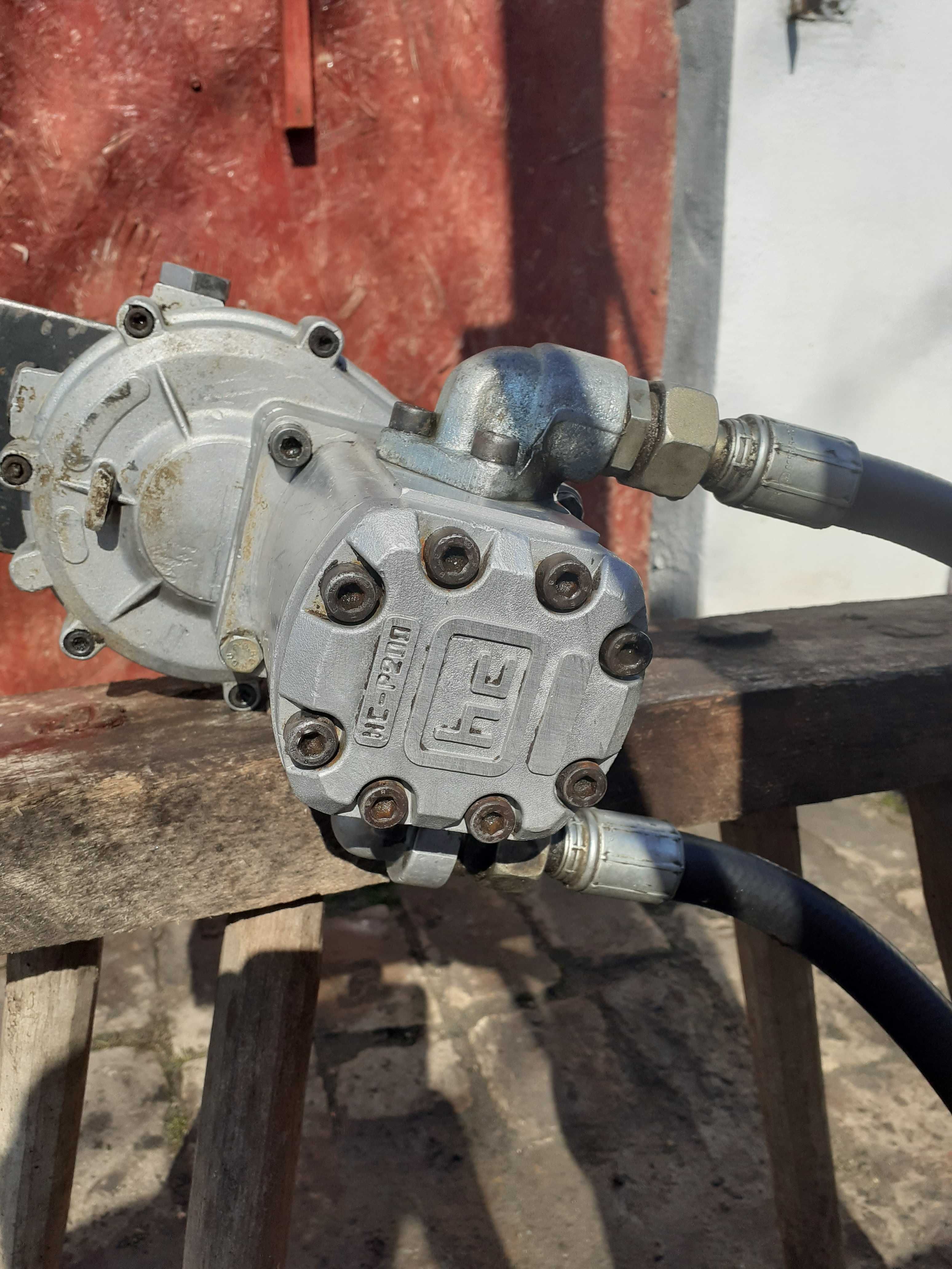 Crapator lemne pentru tractor