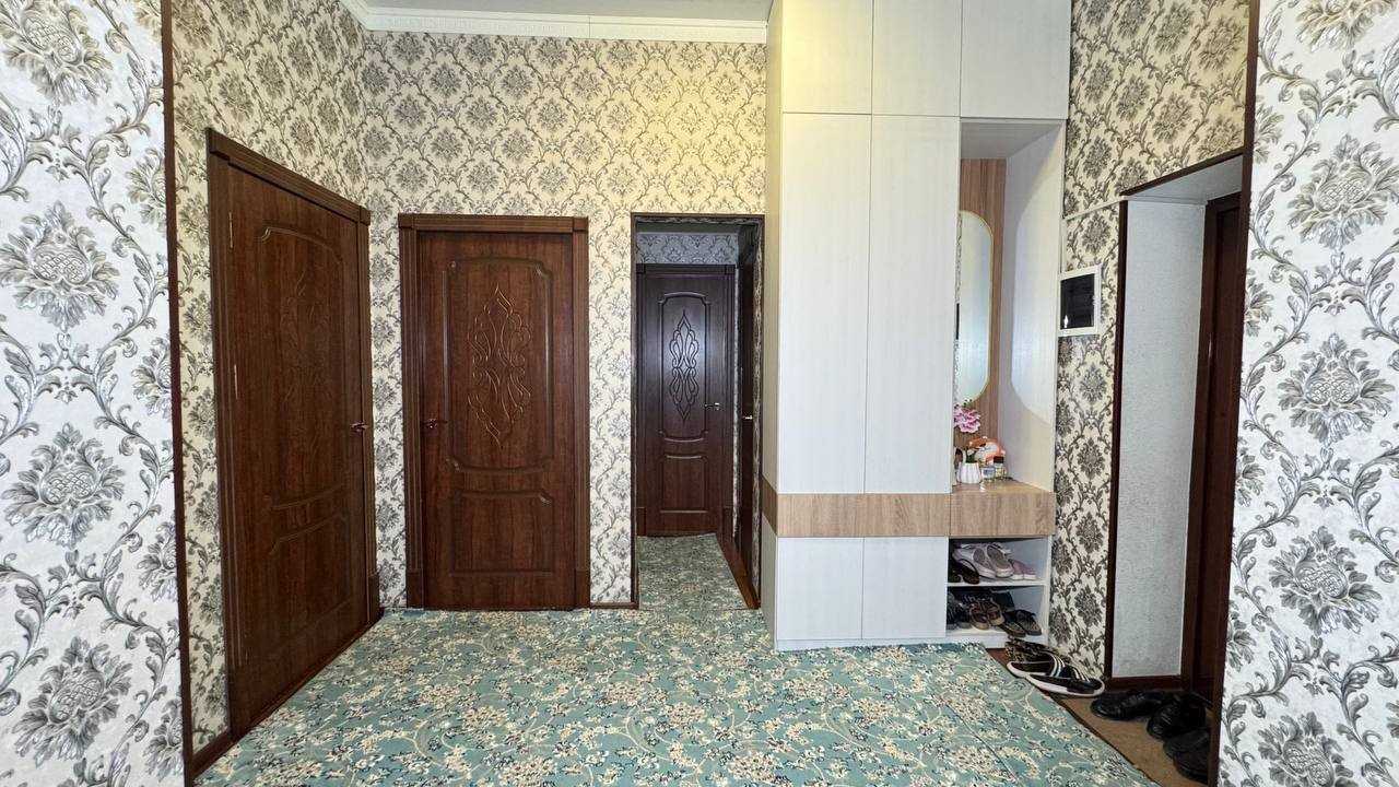 Медиапарк 3 хонали янги қурилган квартира сотилади. ID: 1195