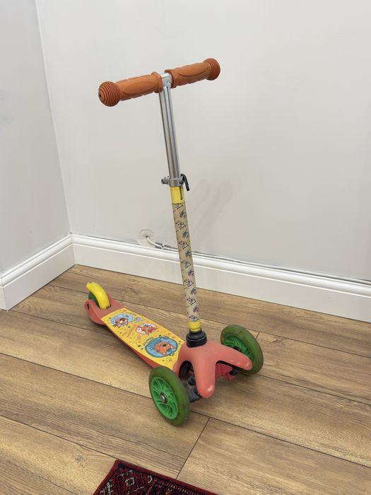 Продам самокат детский