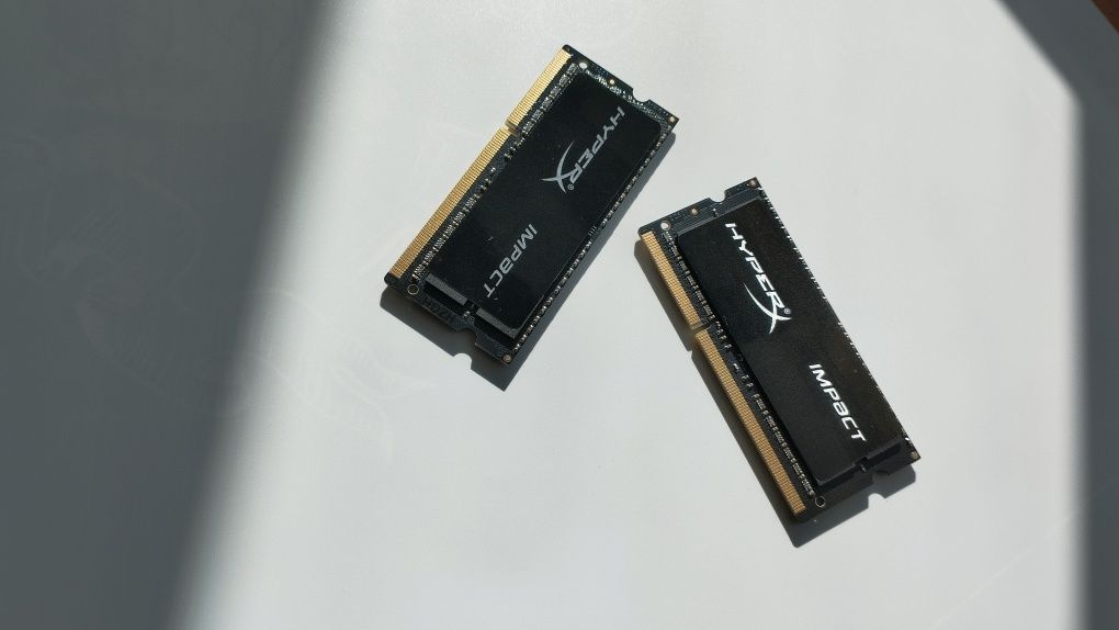ОЗУ HyperX DDR3L 8GB 1600MHz — новая, не подошла к ноутбуку