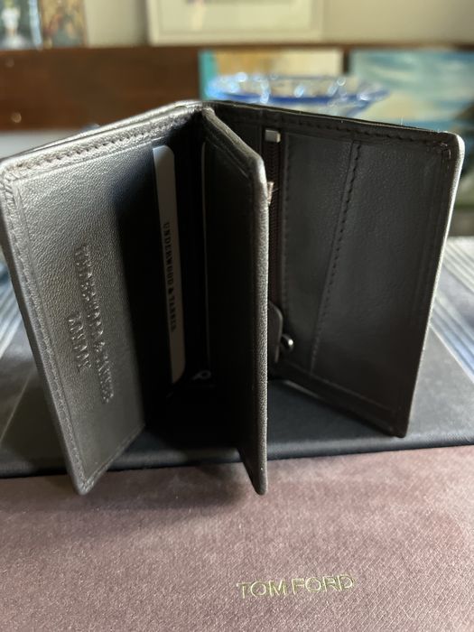 Продавам кожени портфейли