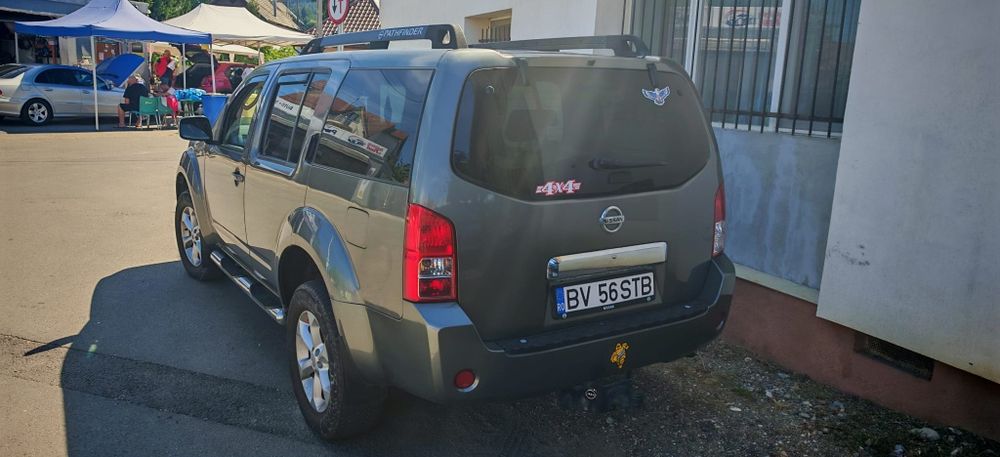 Nissan pathfinder