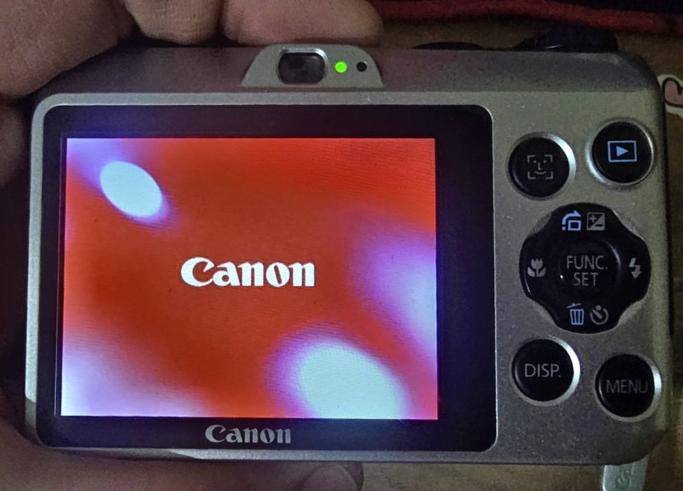 Дигитална камерка Canon PowerShot A1200 – 12.1 MP, с подарък SD карта
