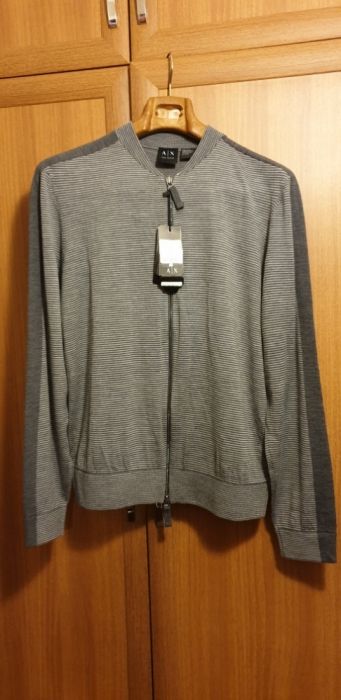 Свитер, джемпер, кардиган Armani. 100% шерсть.