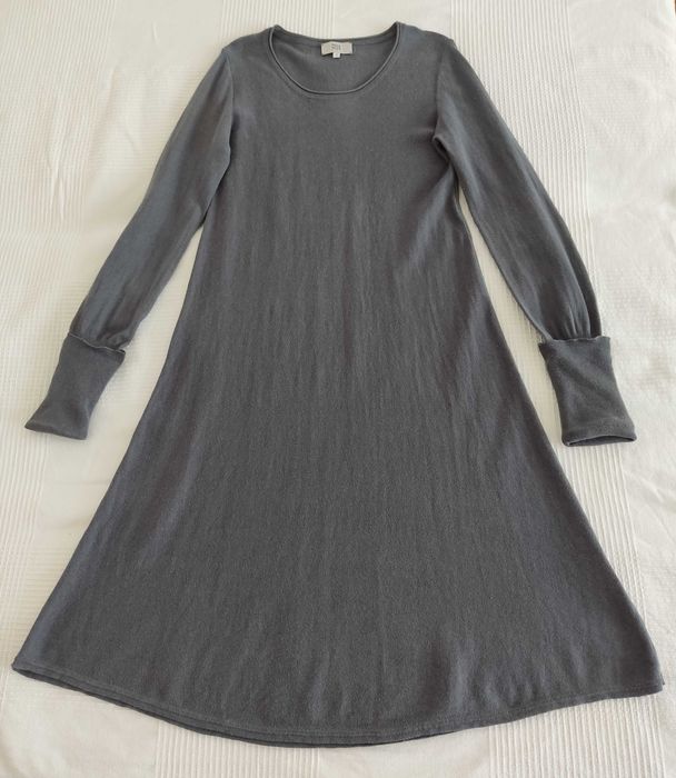 Седем зимни рокли и три други