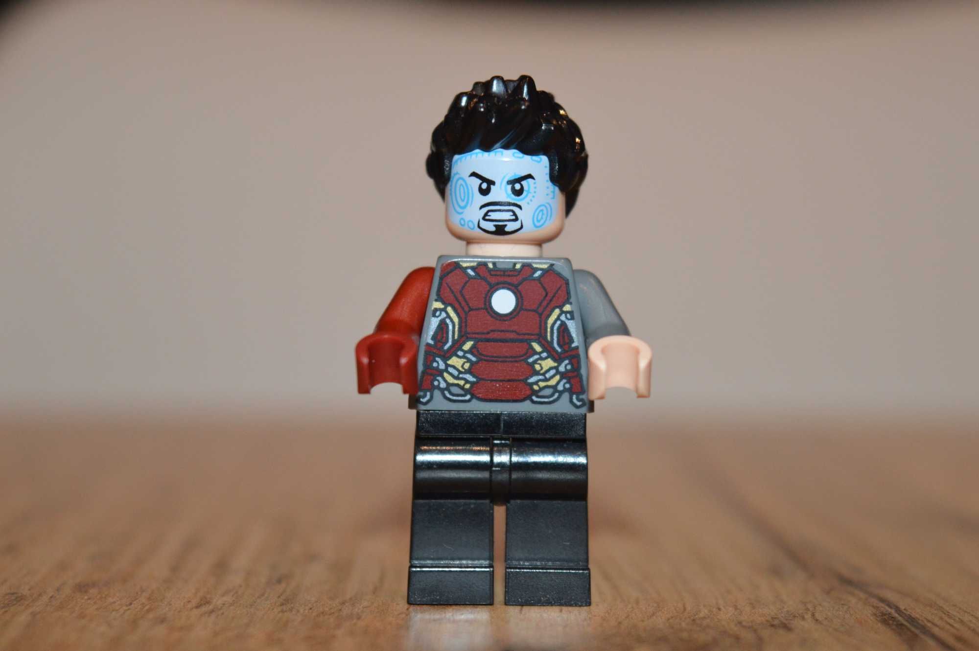 Много Рядка LEGO Tony Stark Iron Man фигурка от комплект Lego 76210