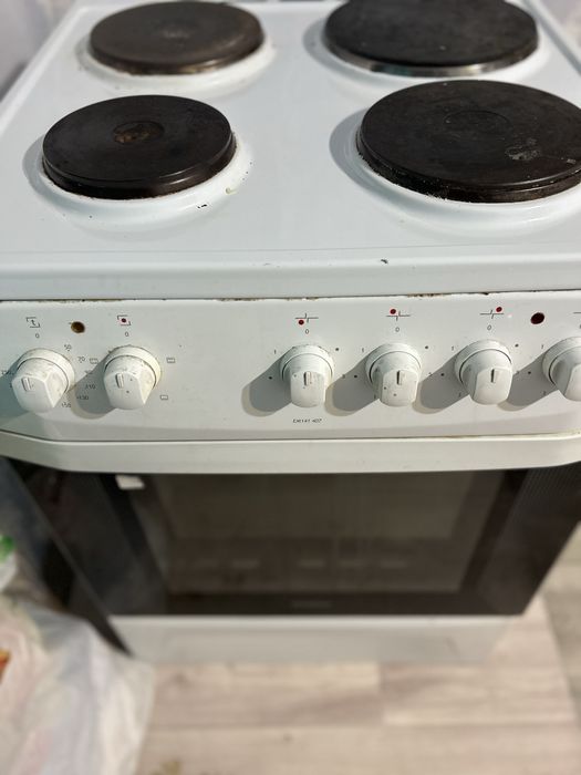 Продам электроплиту Дарина