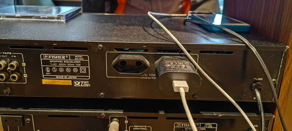 Еквалайзер Fisher 914 и тунер Yamaha T550