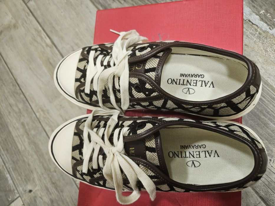 Кецове Valentino Garavani