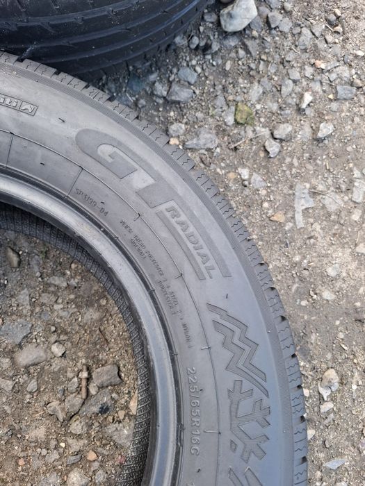 Vand 1 anvelopa 225 65 16 C GTradial bună de iarna dot 2021