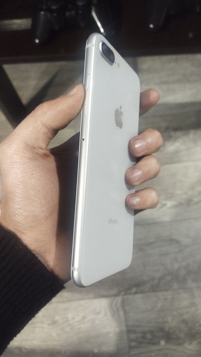 iPhone 8 plus 64gb ideal
