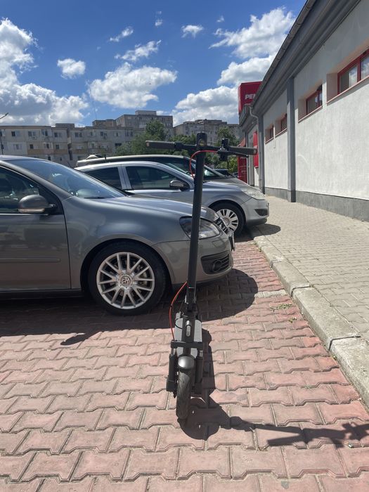 Vand trotineta electrica noua xiaomi scooter elite 10