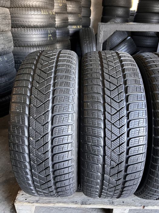4 anvelope iarna 225/55/18 , Pirelli , 6.7 mm !