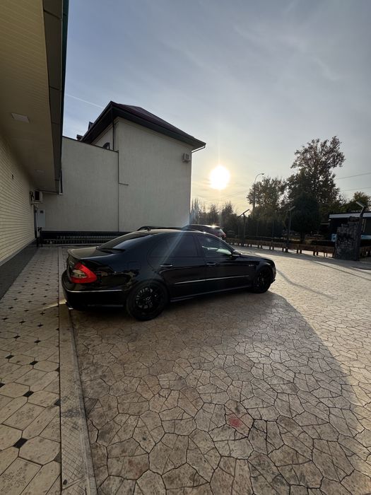 W 211 E63 mersedes benz
