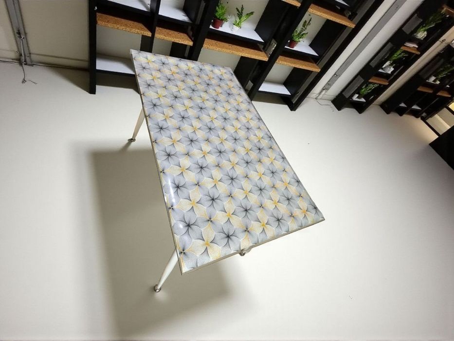 Цветни протектори за маса