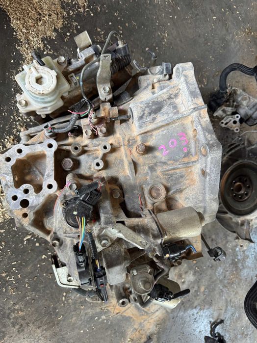 Двигател Toyota 1NR-FE + скоростна кутия C201G210 – 90 000 км