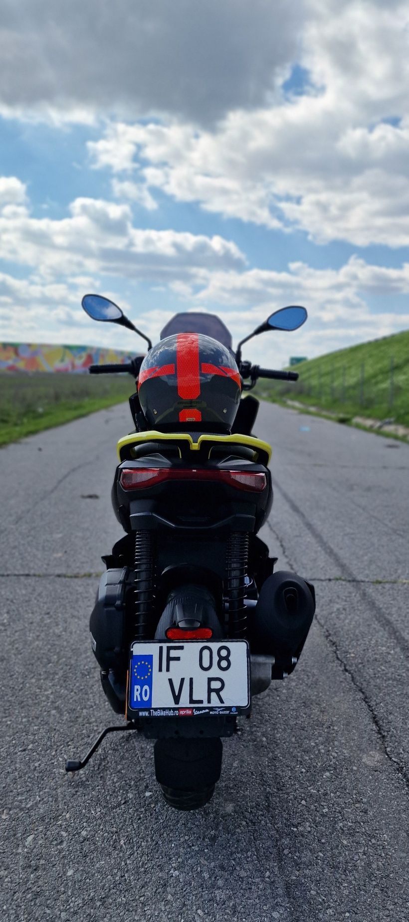 Aprilia sr gt sport 125cm