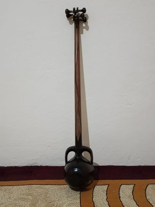 Qashqar Rubobi 200$ga olganman