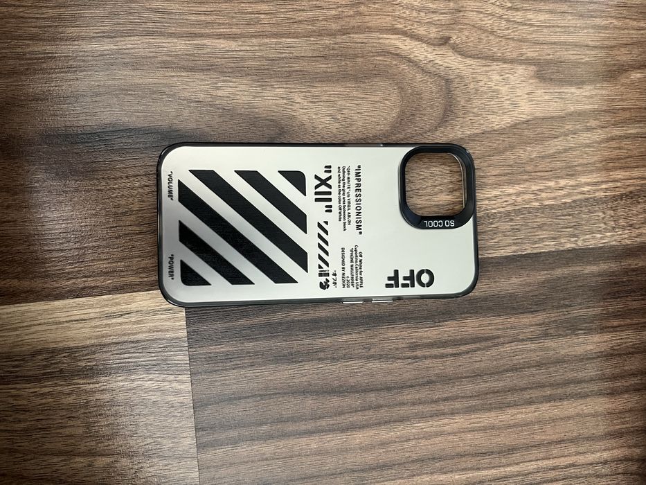 Husa off white pentru iphone 13