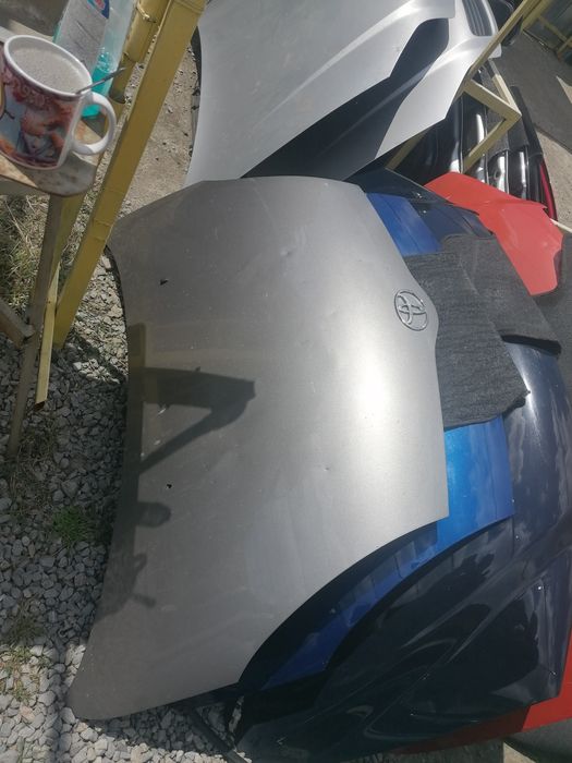 Преден капак  за toyota yaris verso