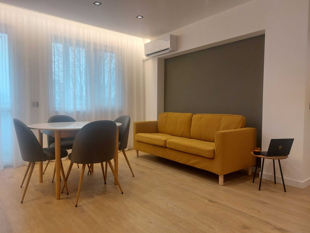 Дава се под наем Тристаен апартамент в Казанлък - 84 кв.м за 459 € - Снимка #1