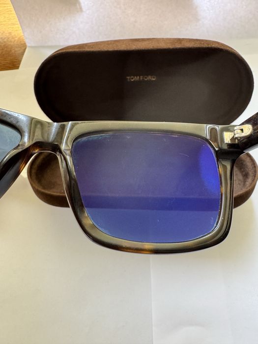 Ochelari de soare Tom Ford Model FT0832-N 01A