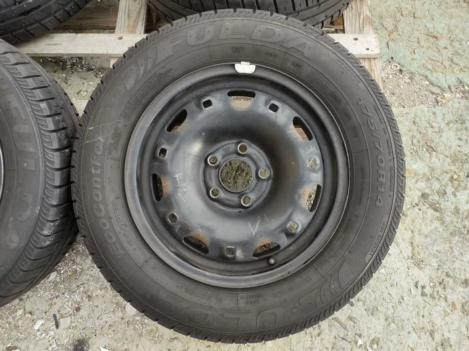 14 джанти 5х100 VolksWagen POLO 5J et35 Fulda 175/70/14 2017г 5-5,5мм