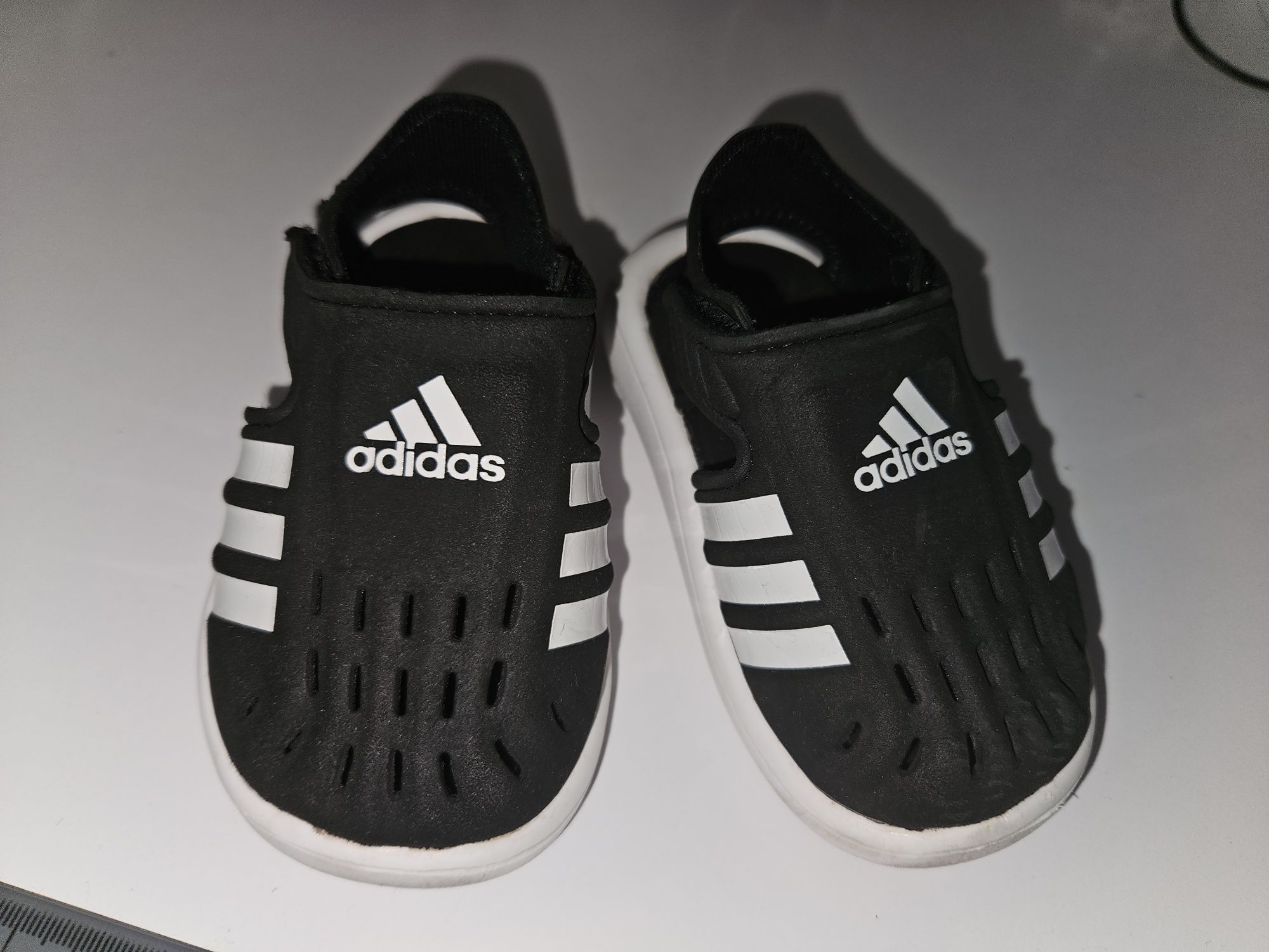 Детски сандали Adidas