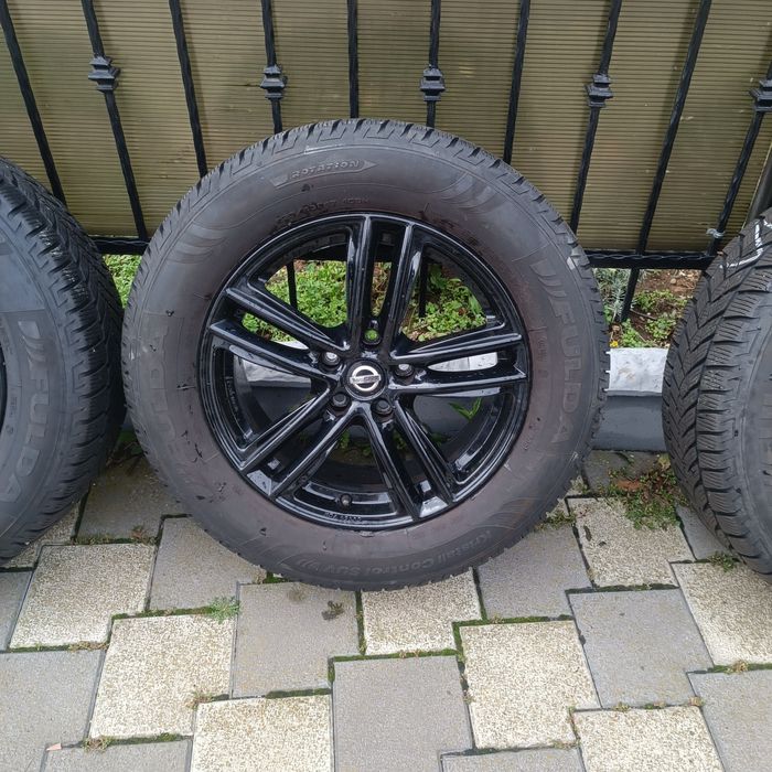 Roți originale Nissan X Trail R17