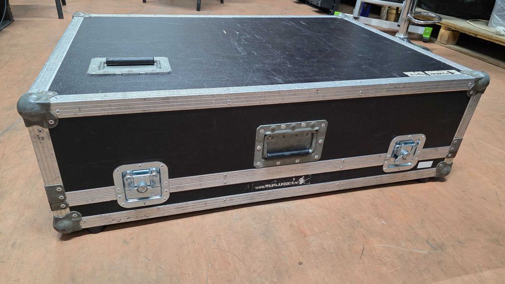 Mixer Digital Behringer X32, incl Flightcase