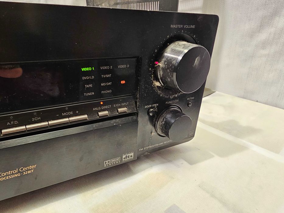 Defect Amplificator Sony STR-DB 940 QS demembrez