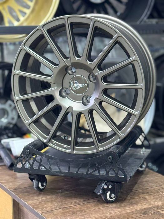 R 15 sport saka diska